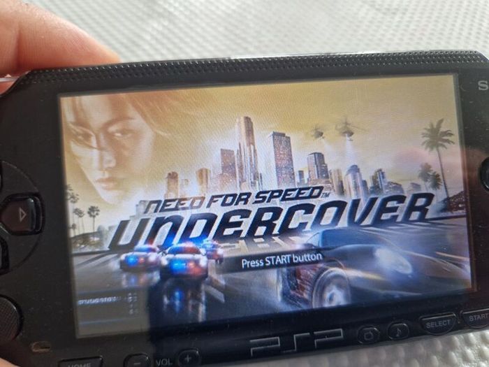 Need for Speed Undercover PSP PlayStation Games Original