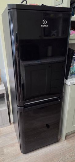 Indesit fridge freezer