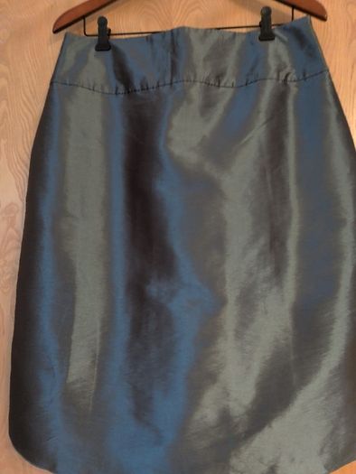 Sasha Shimmer Blue Lined  Skirt.   S.14.  B.N.W.T.