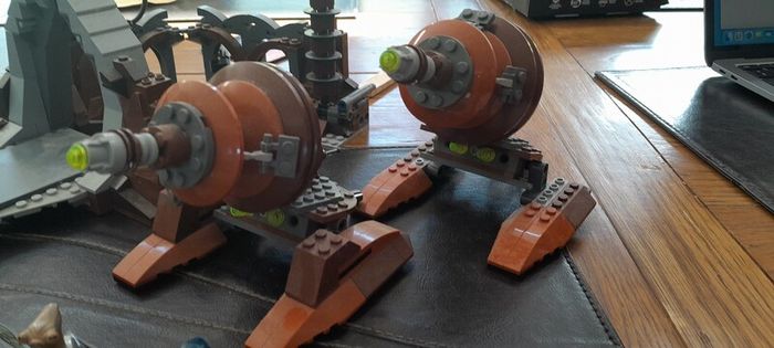 lego star wars geonosian
