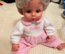 1980's Doll moving eyes. Beautiful Hair.