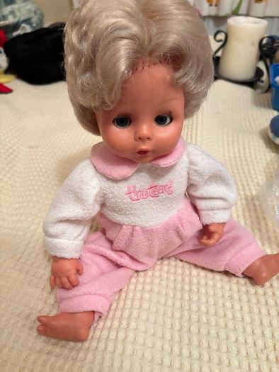 1980's Doll moving eyes. Beautiful Hair.