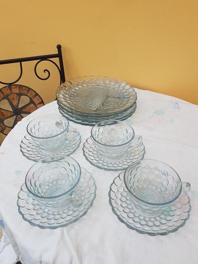 Set of 4 Anchor Hocking Bubble Blue Grill Plates, Cups & Saucers from 1940s