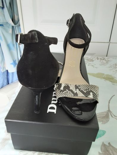 Ladies Shoes