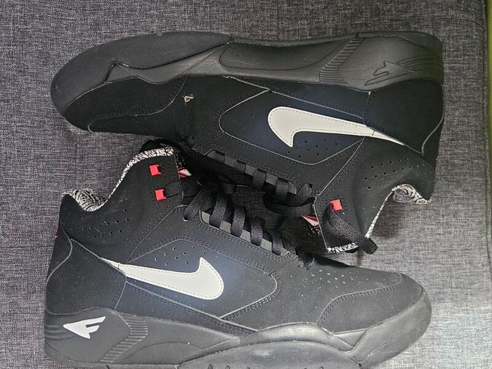 nike air flight mid size 9.5