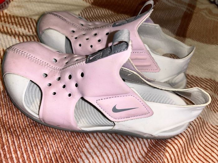 Girls nike sunray protect UK 2.5