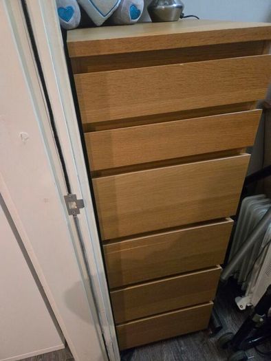 unit   cabinet with 8 drawers