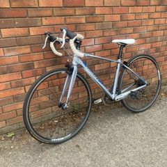 29 Inch Giant Avail 5 racer bike