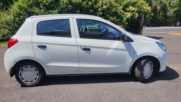 Mitsubishi Mirage 2014