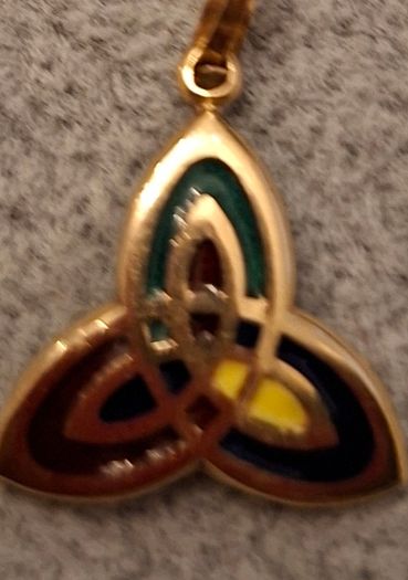 gold necklace