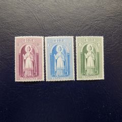 Irish stamp set 1961.MNH.To Commemorate the 15th Centenary of the Death of St Patrick.