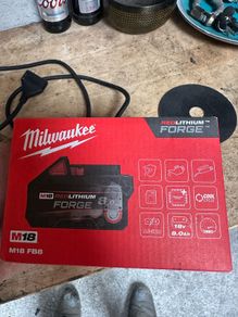 Milwaukee 8ah forge