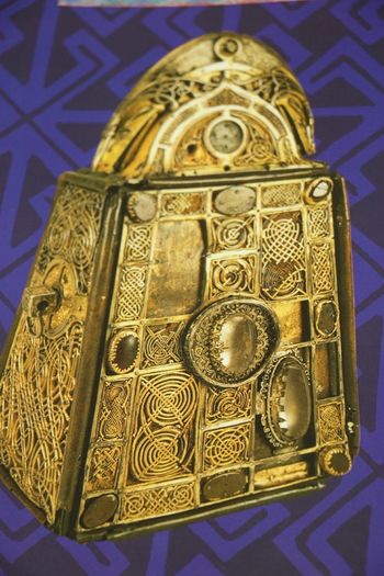 The Celts. Life , Myth and Art.