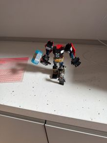 lego thor mini fig