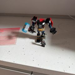 lego thor mini fig
