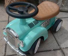 kids ride on car