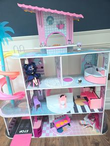 LOL Doll House