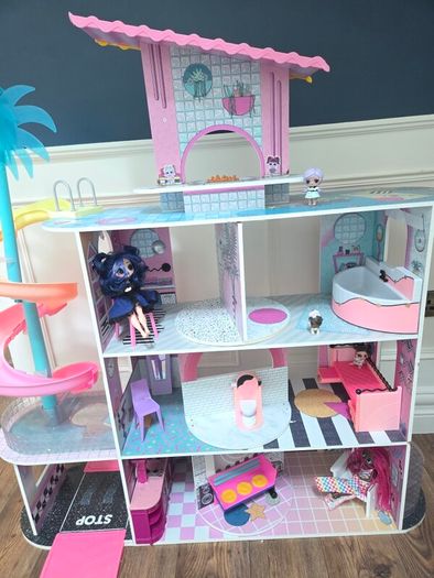 LOL Doll House