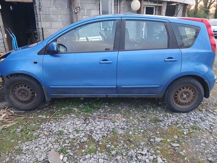 2011 Nissan Note 1.4 Petrol - Breaking for Parts