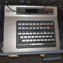 Vintage 1980svideo pack C7000w with 13 games  no offers , price is more than fair