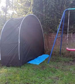 Bike tent with ventilation