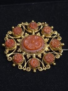 Antique Chinese Export 18ct Gold Carved Coral Brooch | Possibly Late Qing / Early Republic | Tested