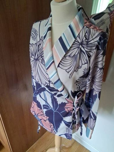 Beautiful New Coconuda Kimono Italy Size 42 M-L