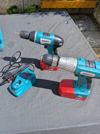 Cordless Drill Set