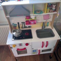 Toy Kitchen