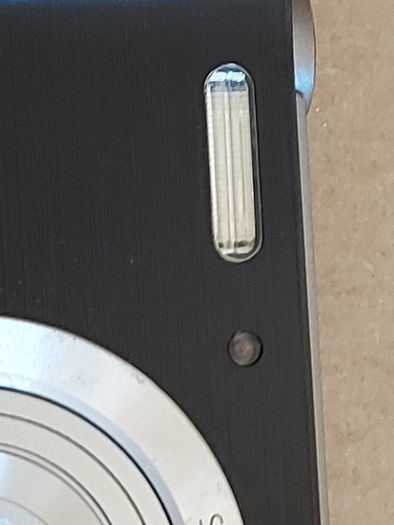 Sony Cyber-shot, Model DSC-W800, 20.1 Megapixels, 5 x optical Zoom, Battery Charged, Tested Fine, No Memory Card, Excellent Cosmetic Condition and working great