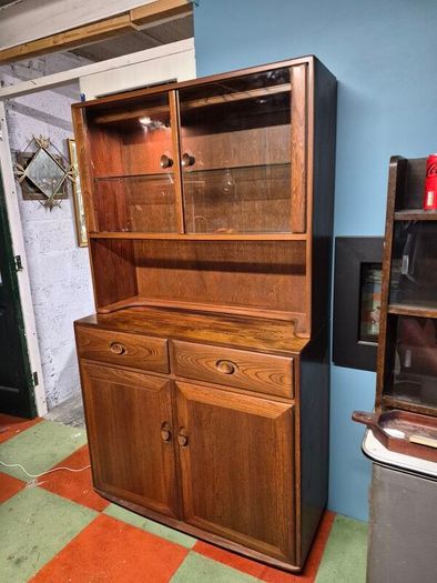 ercol Windsor display dresser drink cabnit