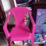 kids pink chair Image 2