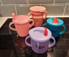 baby drinking cups