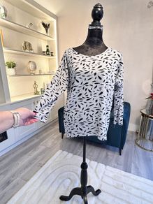 Ladies Grey & Black Long-Sleeved Top from Only. Size Medium UK 10 / EU 38