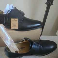 Shoes barker