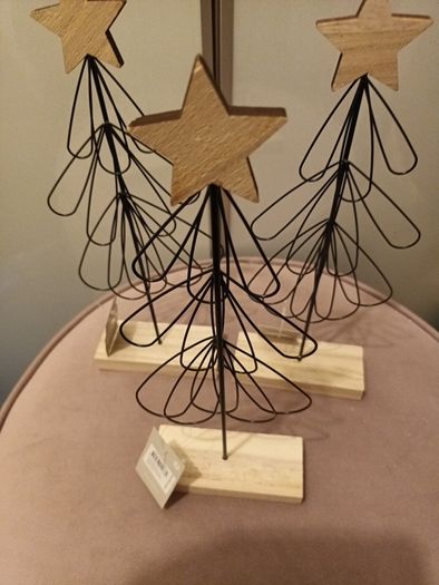 Contempory Wood and metal christmas tree set