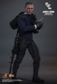 Hot Toys James Bond (Commando Version)