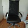 Office chair. black swivel Image 2