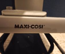 Maxi Cosi cot