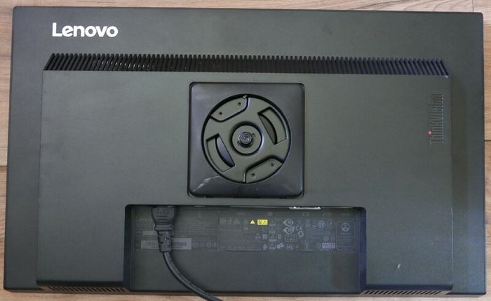 Monitor 23" Lenovo Thinkvision T23i-10 Led Ips Full Hd 1920x1080 Vga Hdmi Dp Class A