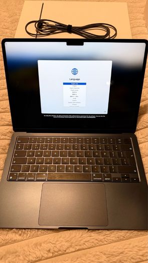 macbook air m2 (2022) excellent condition