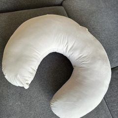 Nursing pillow