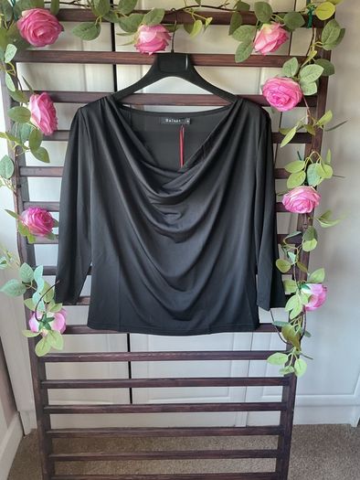 top Bnwt cowl draped neckline top baloot size 12