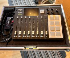 RodeCaster Pro