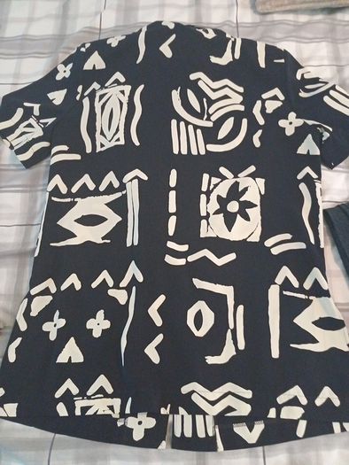 Short sleeve blazer style top