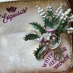 Vintage Exquisite White Heather Brooch  Lucite & Enamel Floral Design c 1950s 60s