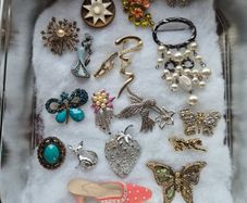 Irish Vintage Brooches Bulk