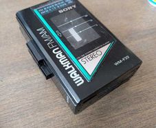 Sony WM-F22 Walkman/Tape/Radio