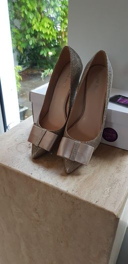 Women High Heels. Nine West