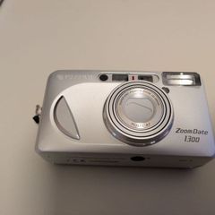 Fuji film zoom date 1300 film camera